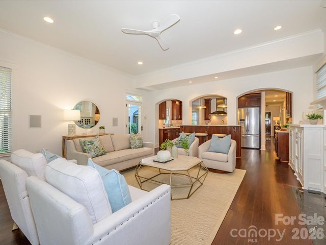 3016 Somerset Drive, Charlotte, NC 28209