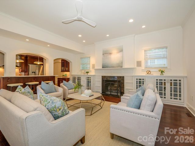 3016 Somerset Drive, Charlotte, NC 28209