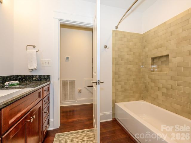 3016 Somerset Drive, Charlotte, NC 28209