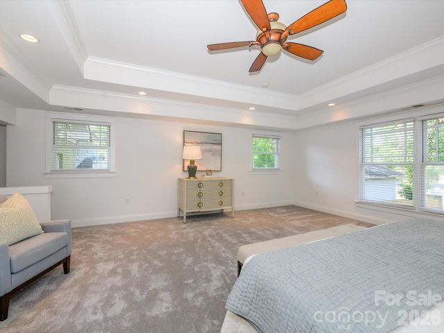 3016 Somerset Drive, Charlotte, NC 28209
