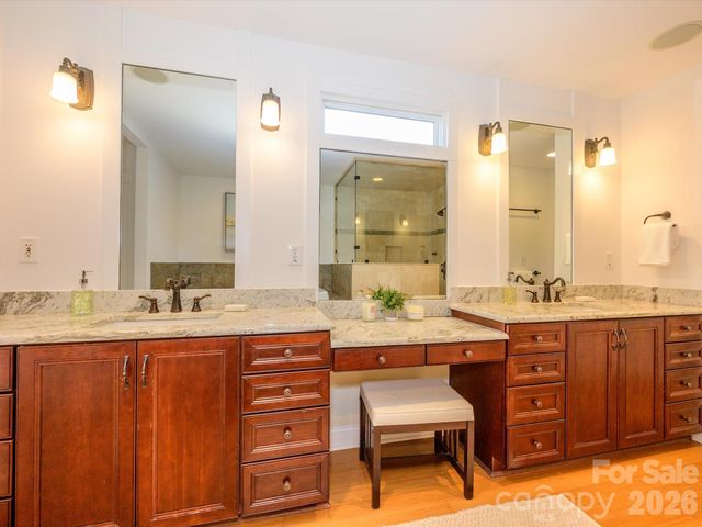 3016 Somerset Drive, Charlotte, NC 28209