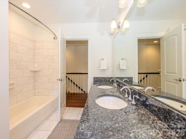 3016 Somerset Drive, Charlotte, NC 28209