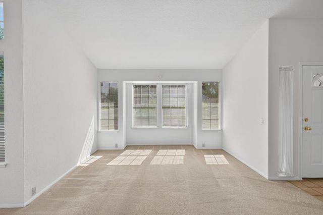 5809 Sheaves Ct, Elk Grove, CA 95758