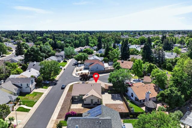 5809 Sheaves Ct, Elk Grove, CA 95758
