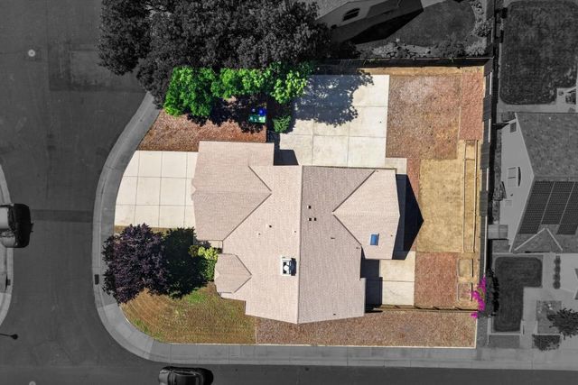 5809 Sheaves Ct, Elk Grove, CA 95758