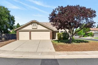 5809 Sheaves Ct, Elk Grove, CA 95758