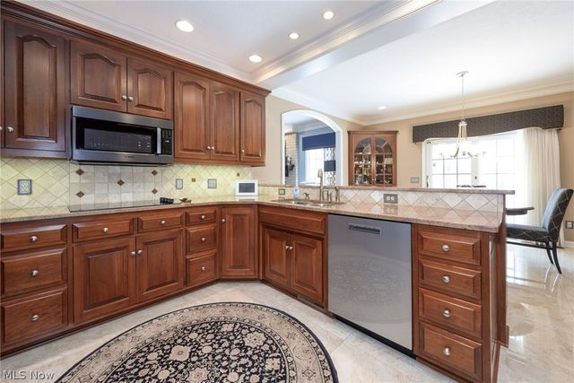 4966 Abbey Church Avenue NW, Canton, OH 44718