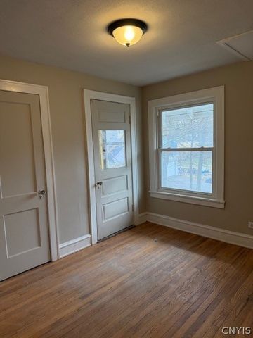 253 Fenway Drive, Syracuse, NY 13224