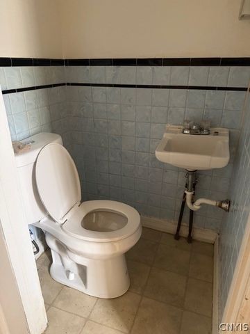 253 Fenway Drive, Syracuse, NY 13224