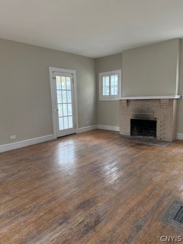 253 Fenway Drive, Syracuse, NY 13224