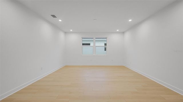 1615 BELLAGIO LOOP, Tavares, FL 32778