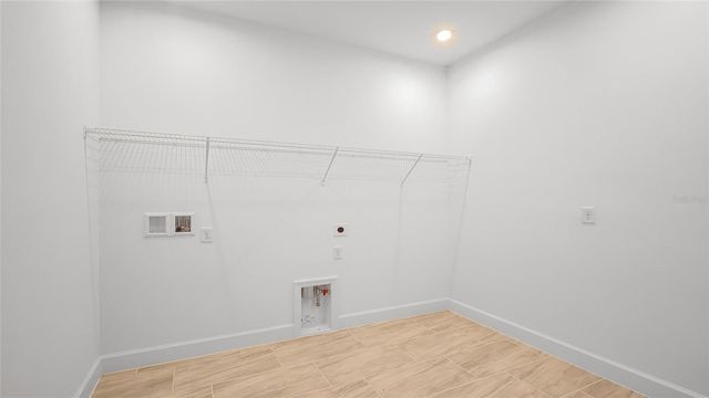 1615 BELLAGIO LOOP, Tavares, FL 32778