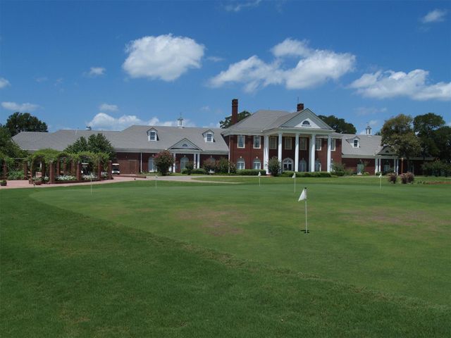 110 Pine CT, Bastrop, TX 78602