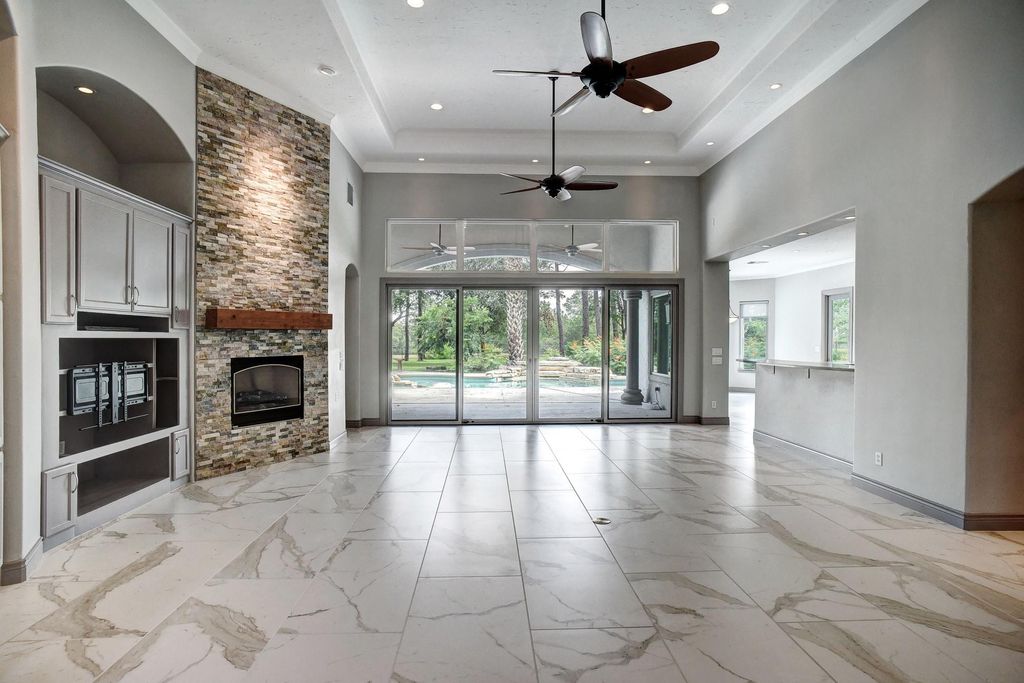 110 Pine CT, Bastrop, TX 78602