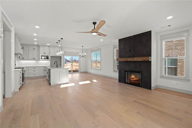 7006 High Meadow Boulevard, Bentonville, AR 72713