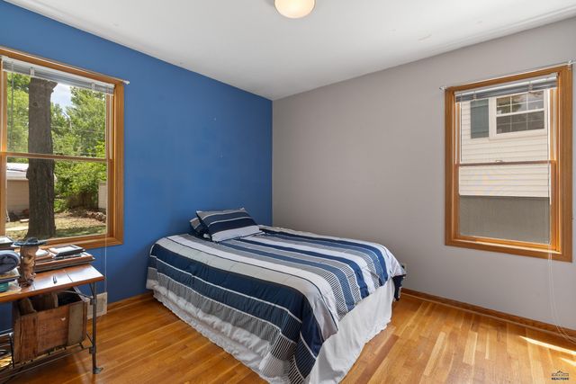 1011 ST CHARLES, Rapid City, SD 57701