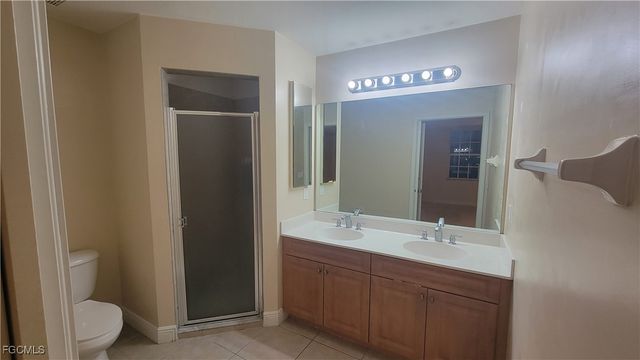 2904 Tuscan DR 104, Cape Coral, FL 33909