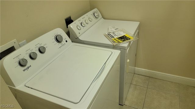 2904 Tuscan DR 104, Cape Coral, FL 33909