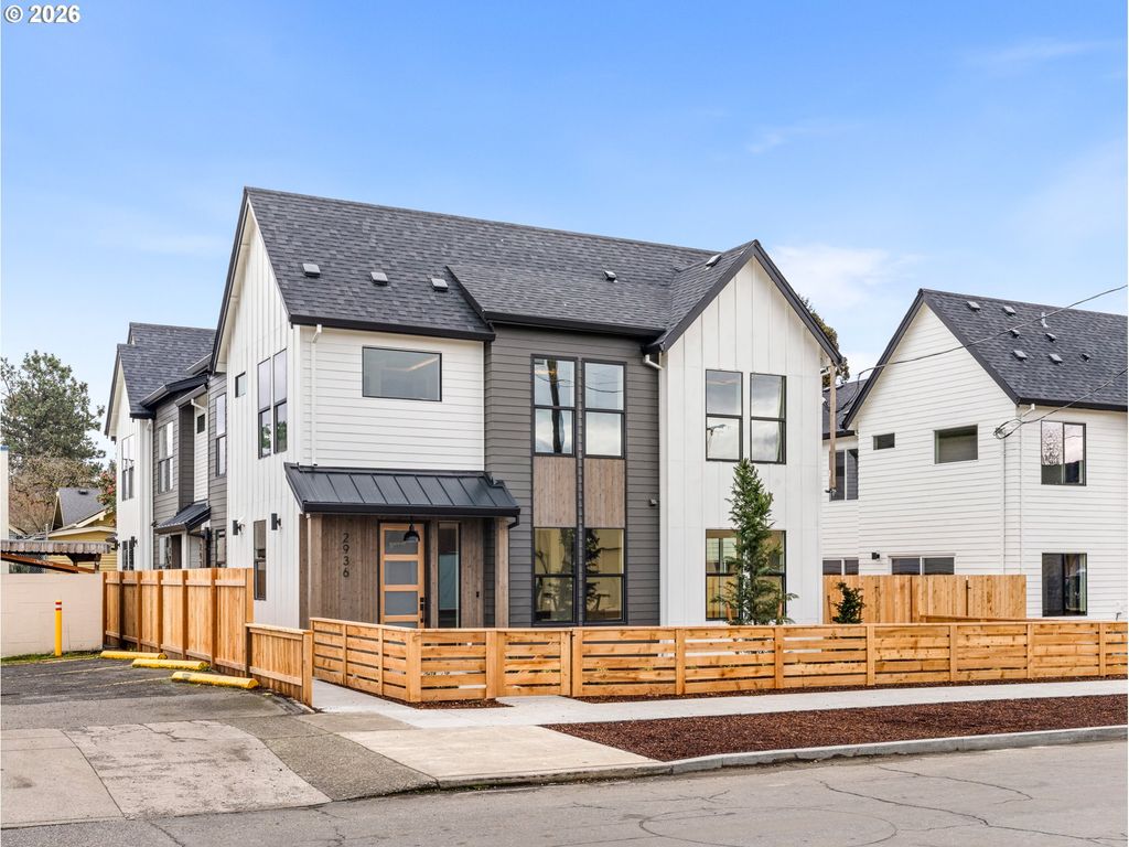 2936 Ne 62nd Ave, Portland, OR 97213