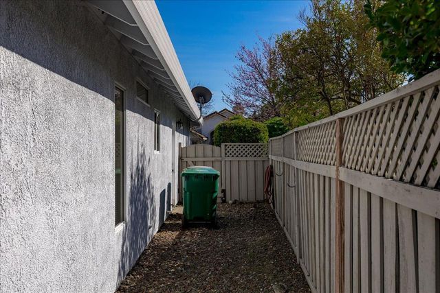 5072 Dreamgarden Loop, Roseville, CA 95747