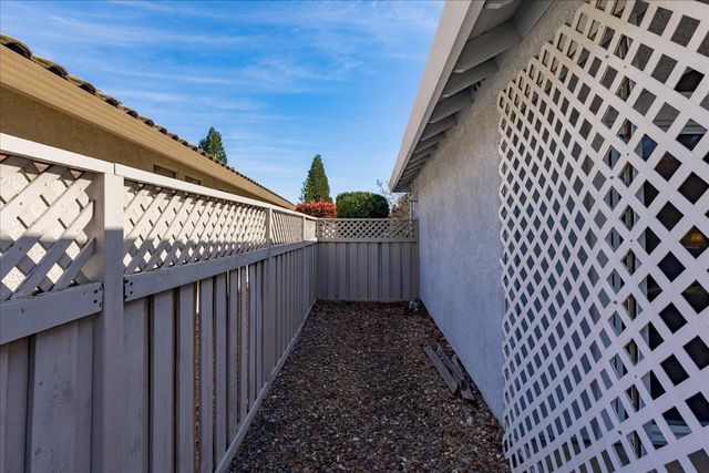 5072 Dreamgarden Loop, Roseville, CA 95747