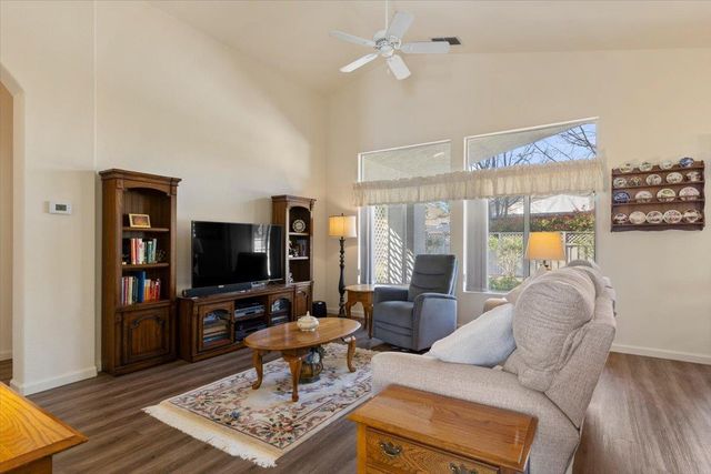 5072 Dreamgarden Loop, Roseville, CA 95747