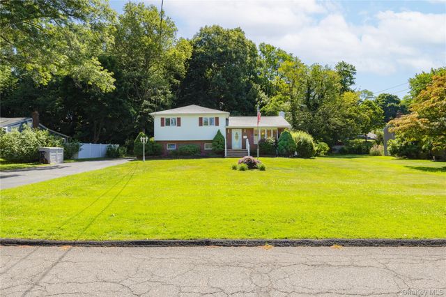 6 Beech Street, Nanuet, NY 10954