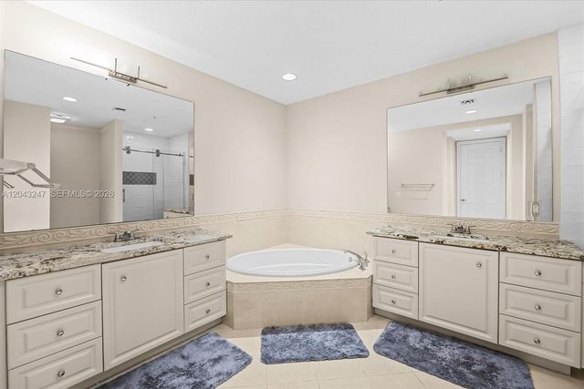 38 Harbour Isle Dr E Unit 104, Fort Pierce, FL 34949