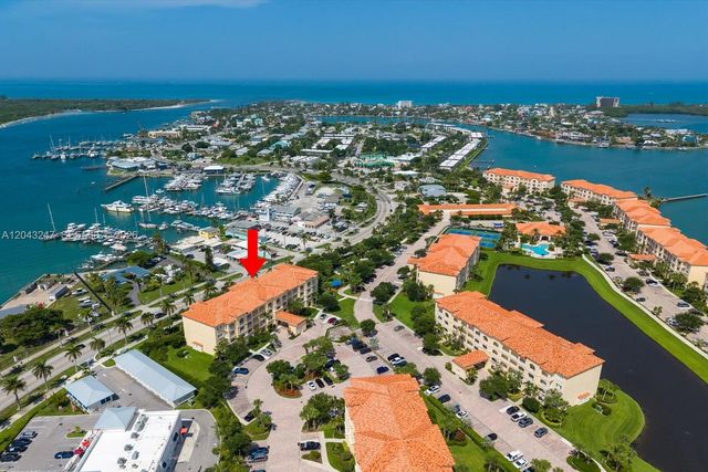 38 Harbour Isle Dr E Unit 104, Fort Pierce, FL 34949