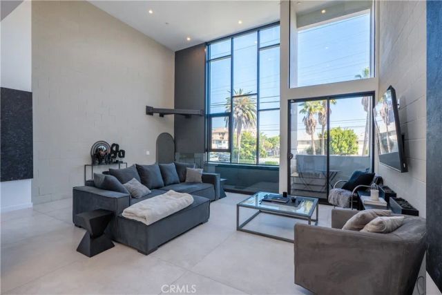 3855 S Centinela, Los Angeles, CA 90066