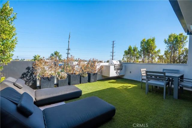 3855 S Centinela, Los Angeles, CA 90066