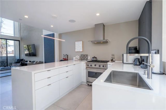 3855 S Centinela, Los Angeles, CA 90066