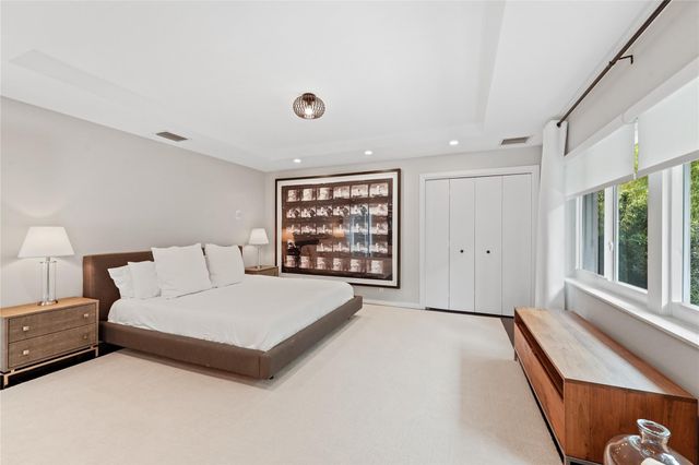 325 Seven Isles Dr, Fort Lauderdale, FL 33301