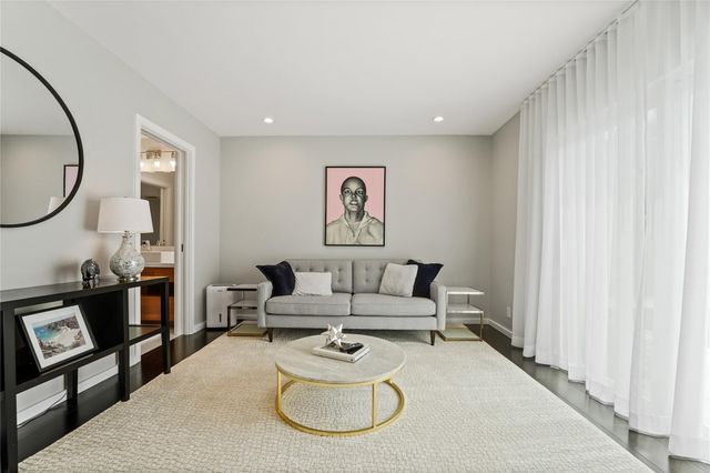 325 Seven Isles Dr, Fort Lauderdale, FL 33301