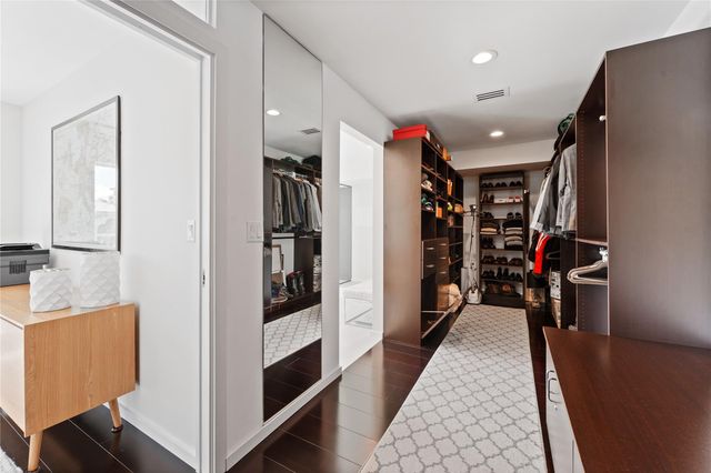 325 Seven Isles Dr, Fort Lauderdale, FL 33301