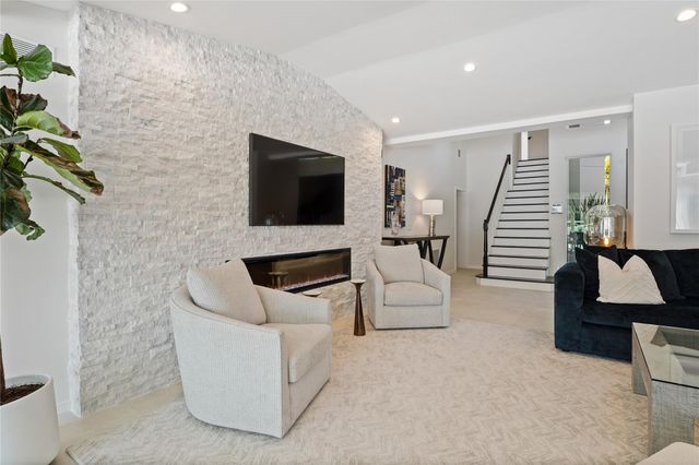 325 Seven Isles Dr, Fort Lauderdale, FL 33301