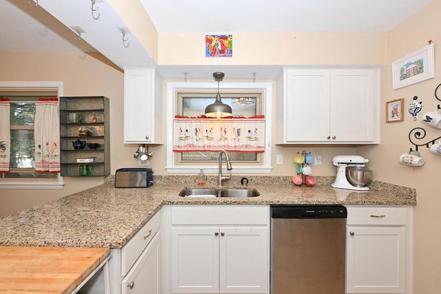 817 Montana AVENUE, South Milwaukee, WI 53172