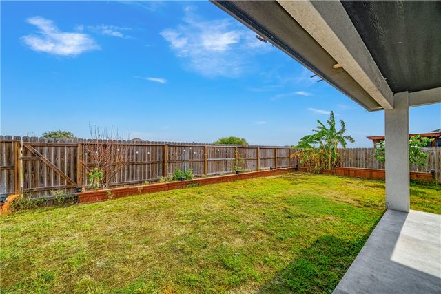 7222 Latitude St, Corpus Christi, TX 78414