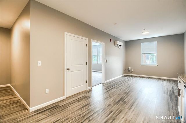 9 Steele Boulevard 201, Berlin, CT 06037