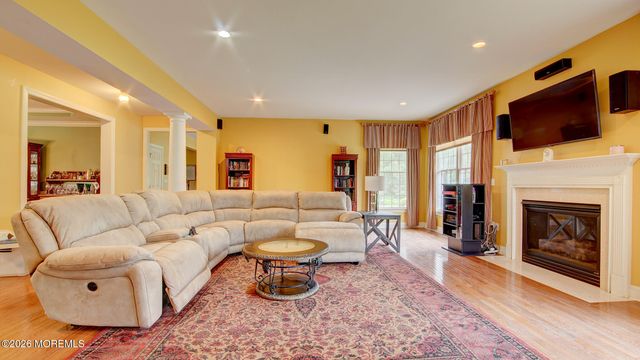 3 Hartshorne Drive, Millstone, NJ 08510