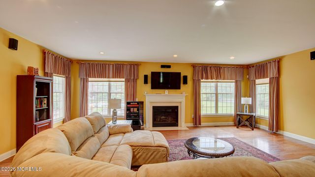 3 Hartshorne Drive, Millstone, NJ 08510