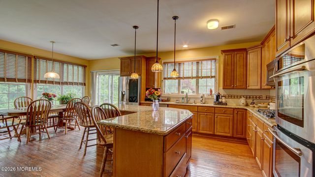 3 Hartshorne Drive, Millstone, NJ 08510