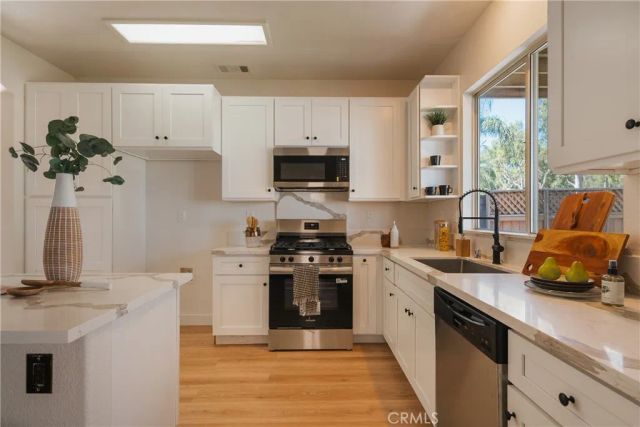 16183 Blue Haven Court, Riverside, CA 92503
