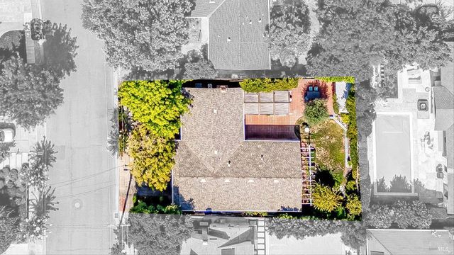 856 4th St E, Sonoma, CA 95476