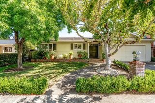 856 4th St E, Sonoma, CA 95476