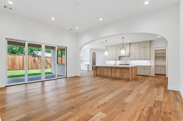 8629 Lockhaven Drive, Dallas, TX 75238