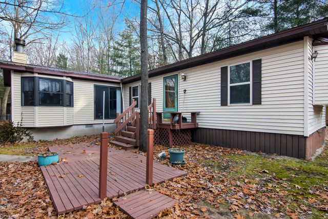 10174 Mud Lake Road, Green Lake Twp, MI 49643