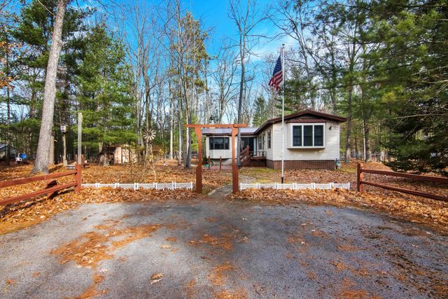 10174 Mud Lake Road, Green Lake Twp, MI 49643
