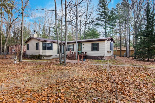 10174 Mud Lake Road, Green Lake Twp, MI 49643