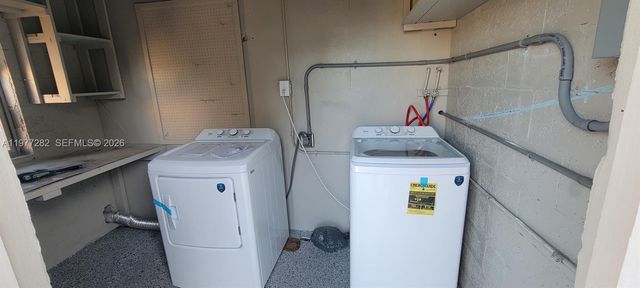 142 SE 4th Ave, Boynton Beach, FL 33435